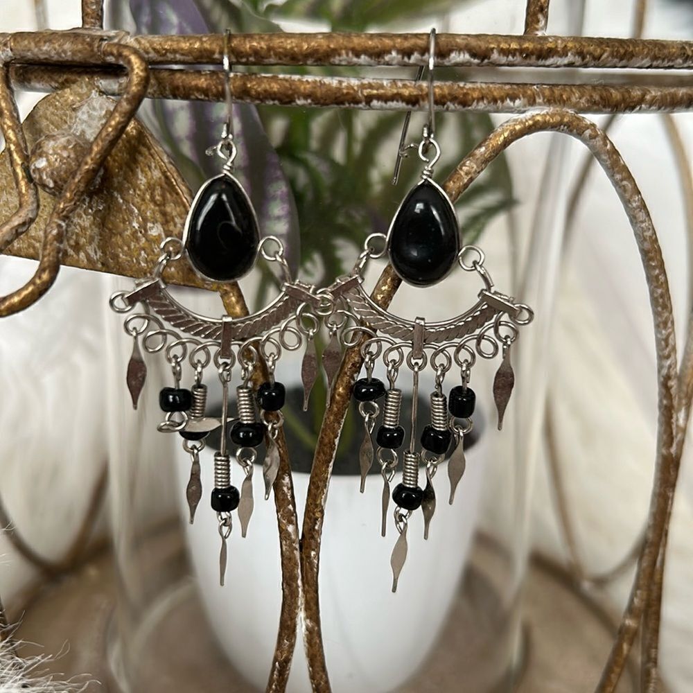 Chandelier earrings 